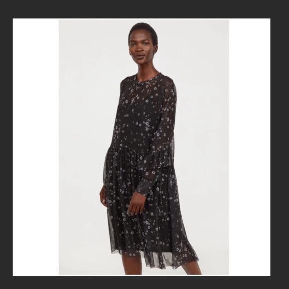 Floral Boho dress with tank dress under - Picture 2 of 10